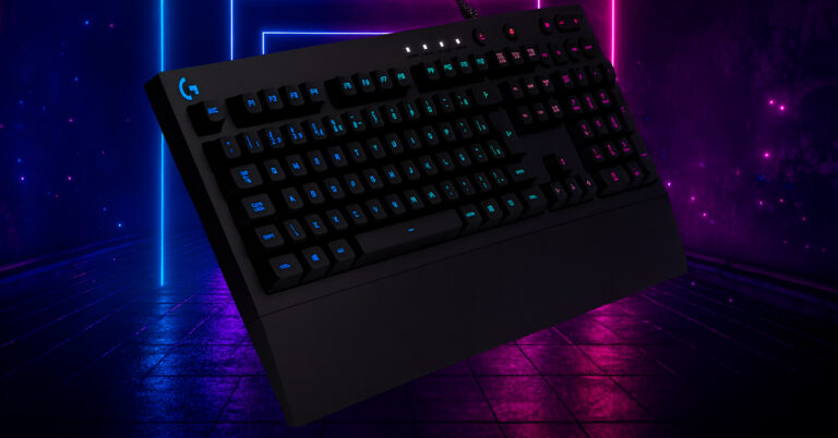 Teclado Gamer Logitech G213
