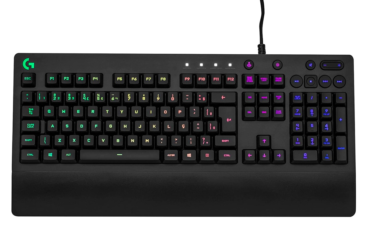 Teclado Gamer Logitech G213